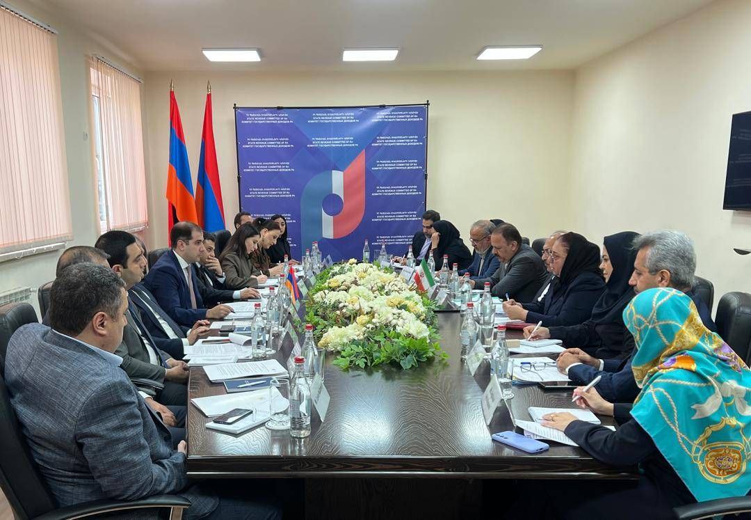 🔸در دیدار روسای کل گمرکات دو کشور انجام گرفت